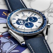 Nuovo_orlogio_cronometro_OMEGA_SPEEDMASTER_SILVER SNOOPY_AWARD_50 _ ANNIVERSARIO