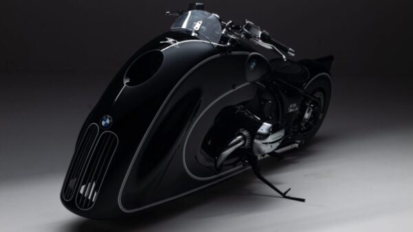 BMW_R18_customizzata_dalla_Kingston_Custom_di _Dirk_Oehlerking