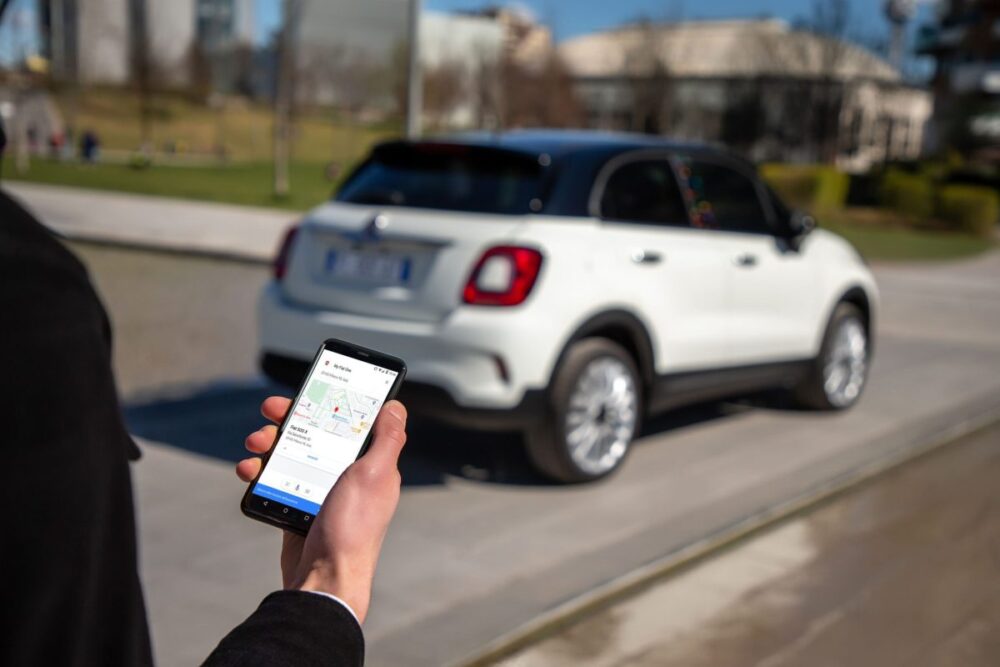 Nuova_Fiat_500X_Hey Google