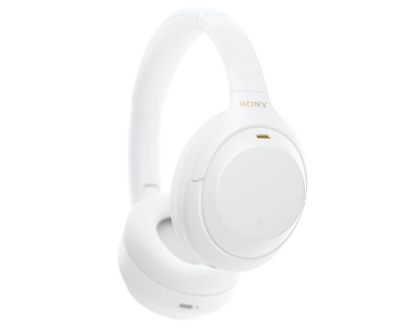 Nuove_cuffie_Sony_WH-1000XM4_White_