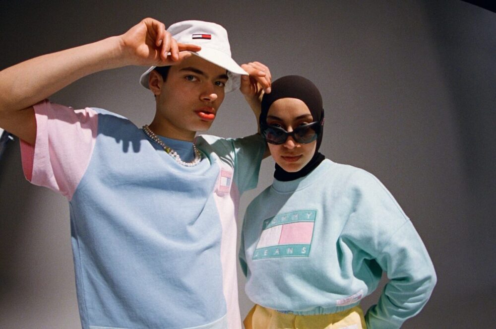 Nuova collezione abbigliamento uomo donna colori pastello Tommy Hilfiger presenta "Pastel TOMMY JEANS Spring 2021"