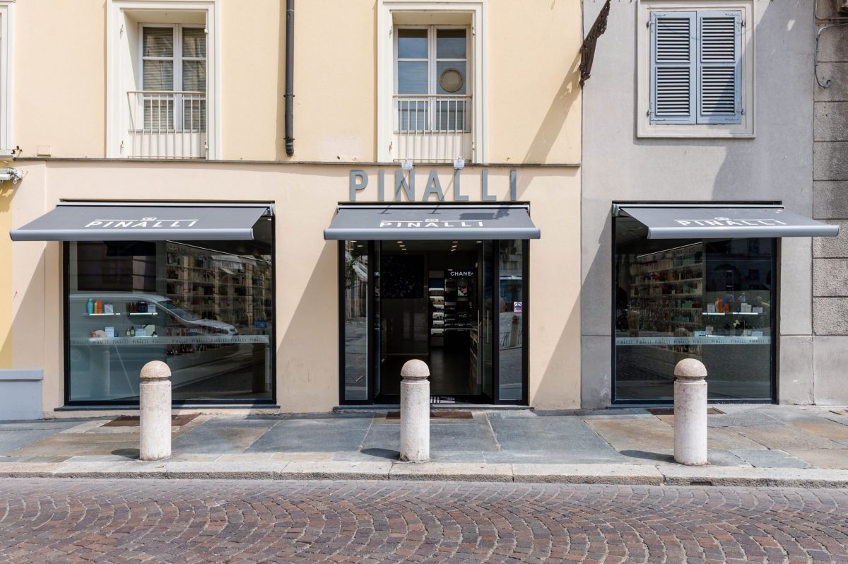 Lo store di Pinalli a Parma in Piazza Garibaldi 21