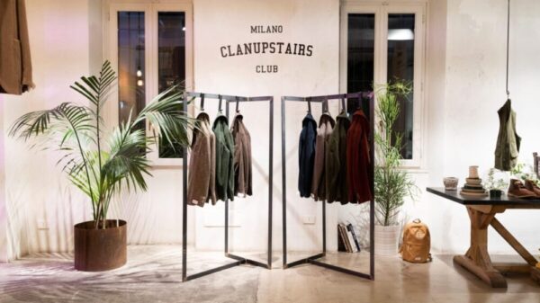 Evento presentazione giacche velluto AI 2021 LBM1911 presso boutique ClanUpstairs Milano