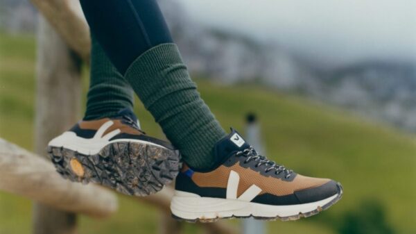 nuove sneaker VEJA_Vibram Dekkan AW21_VINCENT_DESAILLY_DEKKAN-