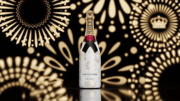 Moët & Chandon Holiday season 2022 Limited edition bottle-