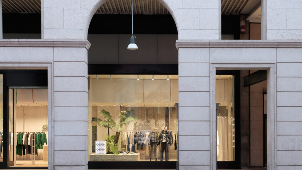 Max mara discount milano corso genova