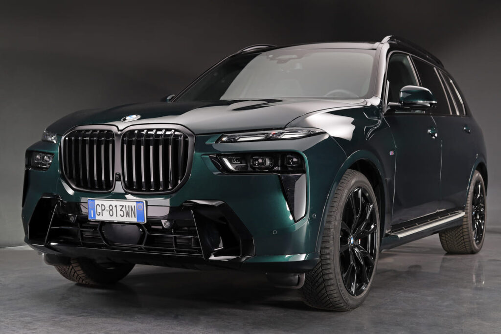 BMW X7 xDrive40d personalizzata Poldo Dog Couture