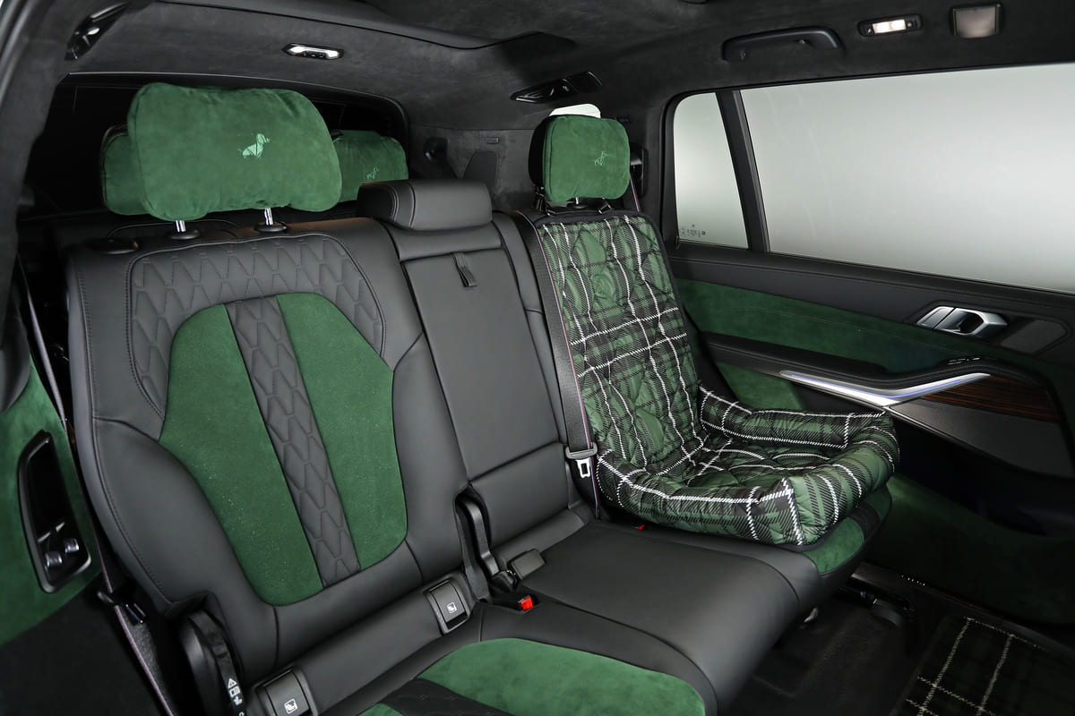 BMW X7 xDrive40d personalizzata Poldo Dog Couture