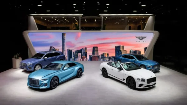 Le nuove Bentley a Auto Cina 2024