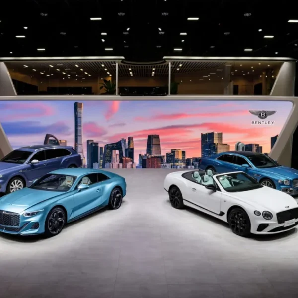 Le nuove Bentley a Auto Cina 2024