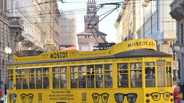 MDW 24. Moscot colora Milano con i suoi tram gialli