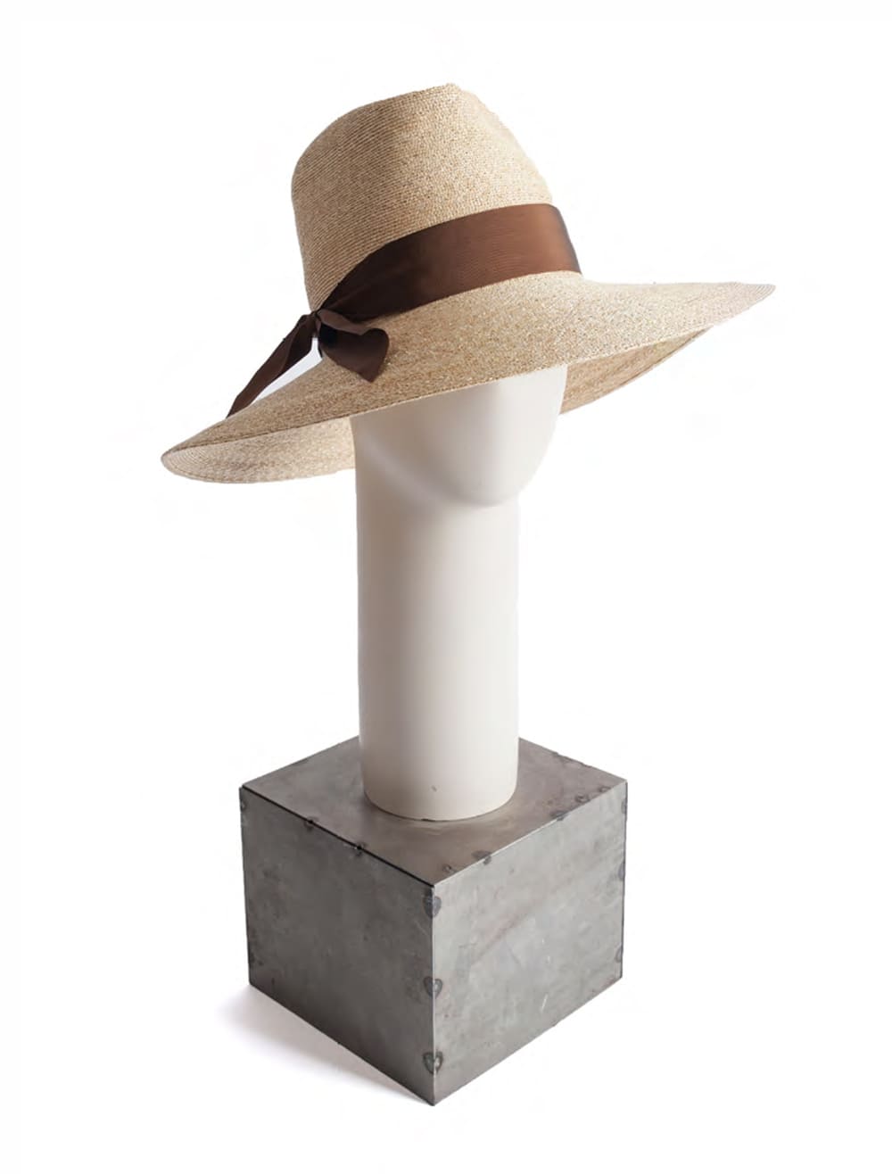 Il cappello donna Super Fedora della collezione Patrizia Fabri SS 2024