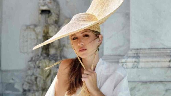 Il cappello donna Superpagoda della collezione Patrizia Fabri SS 2024