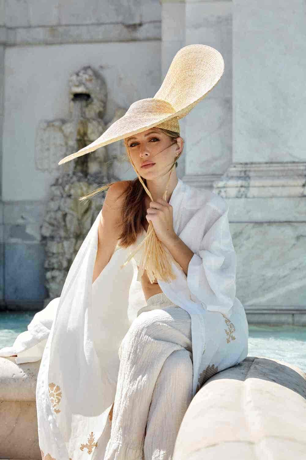 Il cappello donna Superpagoda della collezione Patrizia Fabri SS 2024