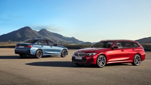 Le nuove BMW Serie 3 Sedan e Serie 3 Touring