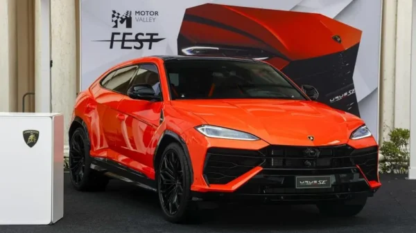 Nuova_Lamborghini-Urus_SE