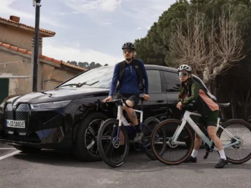 Nuovi accessori, abbigliamento e biciclette BMW 2024_