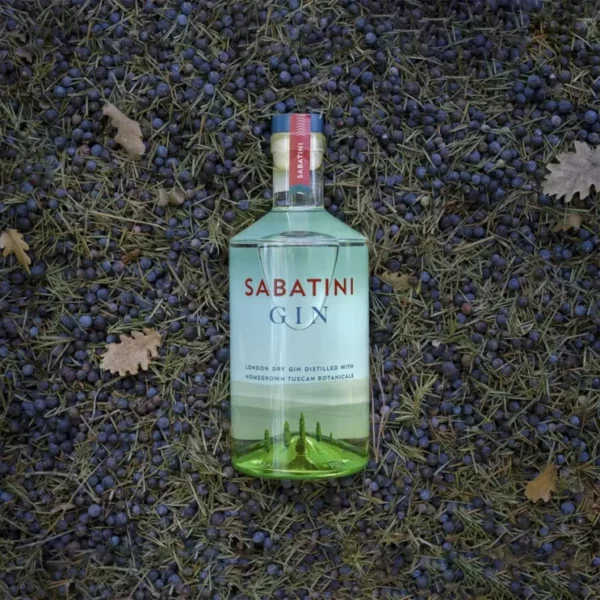 Sabatini Gin nello stand di DUNO Pitti Immagine Uomo 106 SS 2025