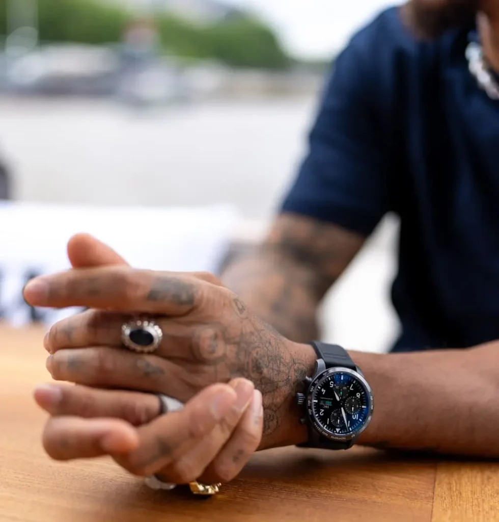 IWC-_-Lewis-Hamilton-celebrano-10-anni-di-partnership