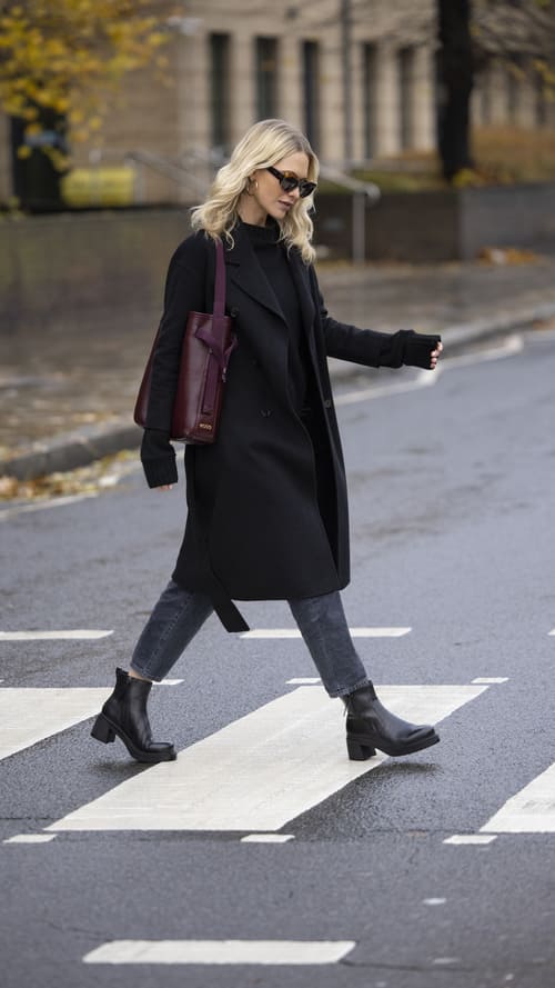 Poppy Delevingne per ECCO FW 2024