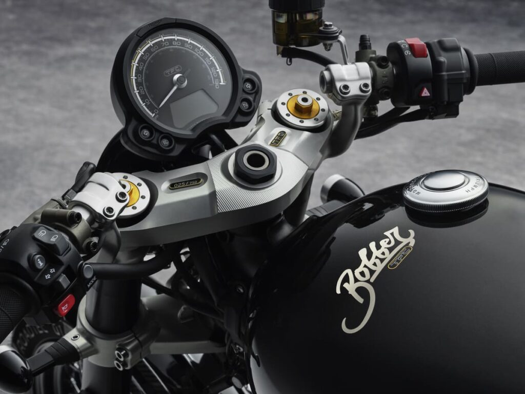 Triumph Motorcycles nuova Bonneville Bobber TFC