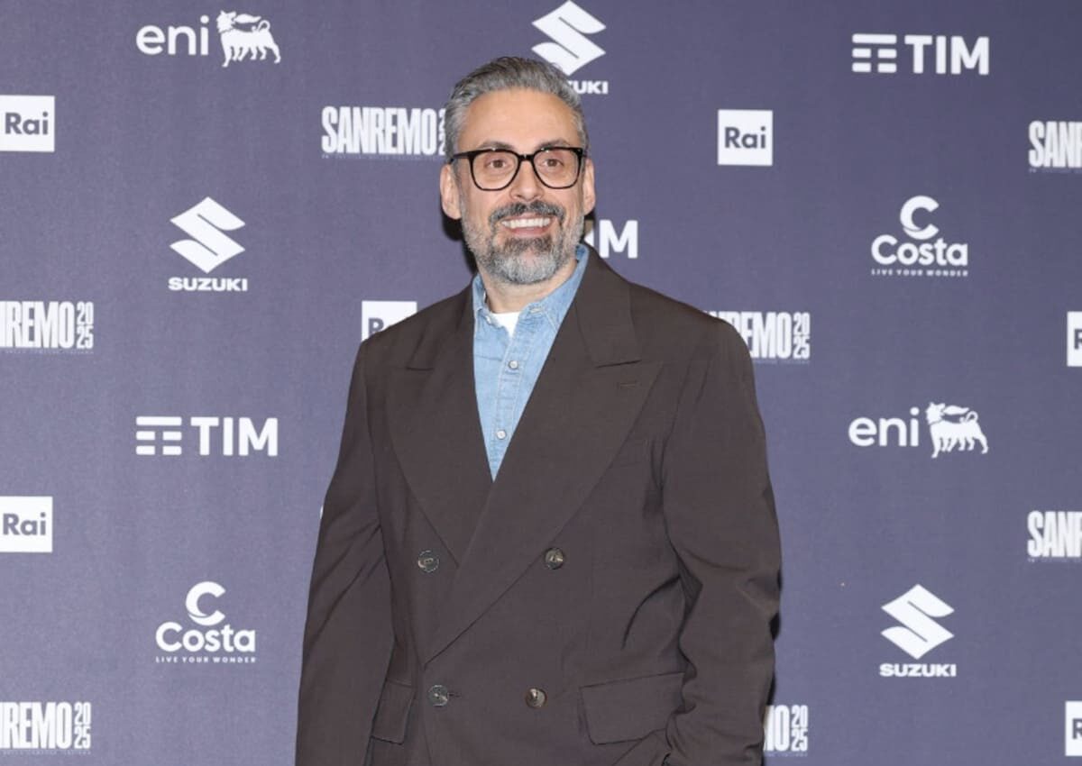 Brunori sas in hevò alla conferenza stampa per la seconda serata del Festival di Sanremo. Photo Credit Daniele Venturelli/Getty Images